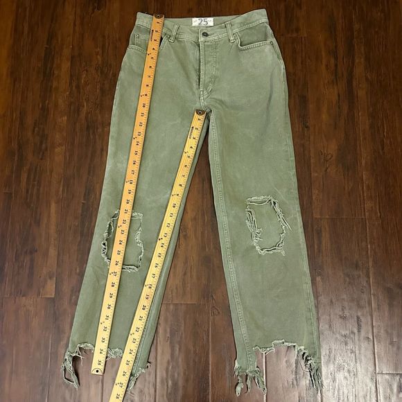 FREE PEOPLE WE THE FREE Maggie Mid Rise Straight Leg Jeans in Sage Green - Picture 12 of 12